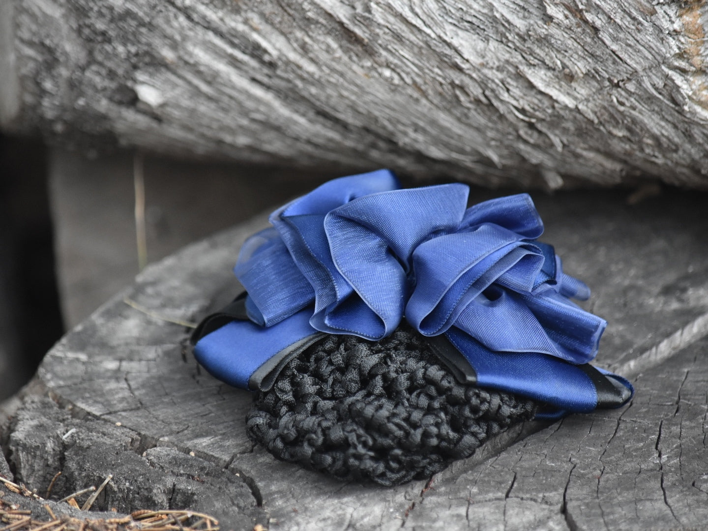 Navy Ruffle Show Snood